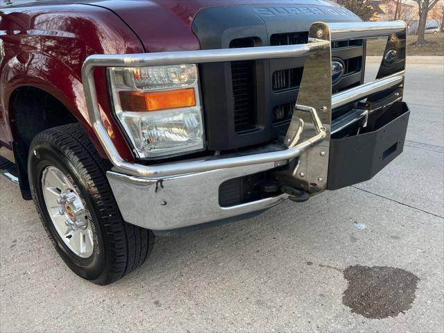 Photo of 2008 Burgundy Ford F-250