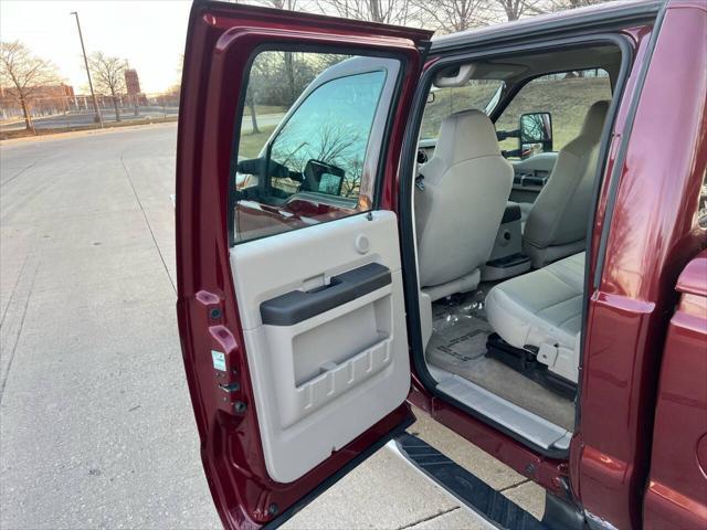 Photo of 2008 Burgundy Ford F-250
