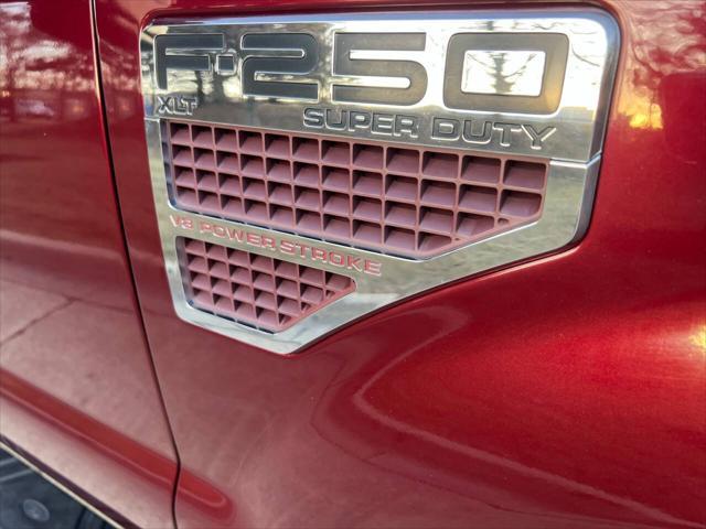Photo of 2008 Burgundy Ford F-250