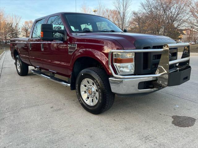 Photo of 2008 Burgundy Ford F-250
