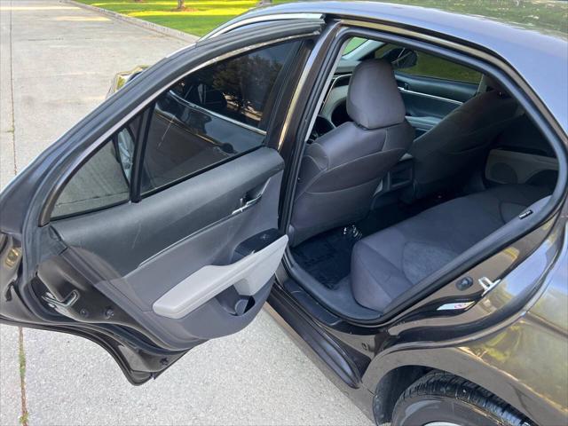 Photo of 2018 Brown Stone Toyota Camry