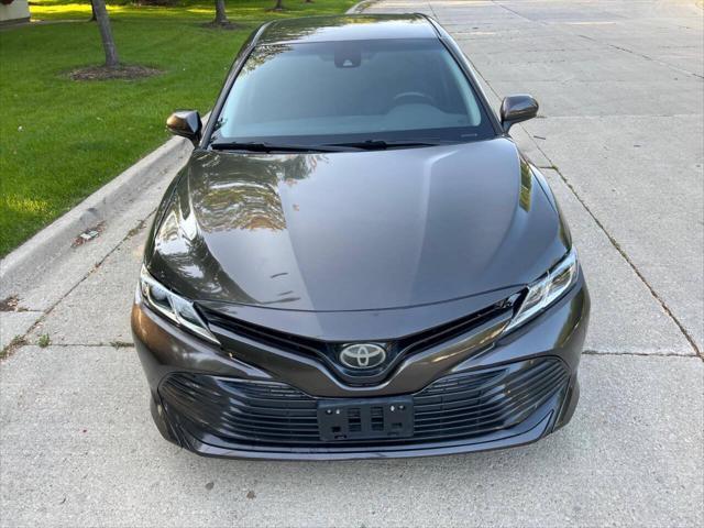 Photo of 2018 Brown Stone Toyota Camry