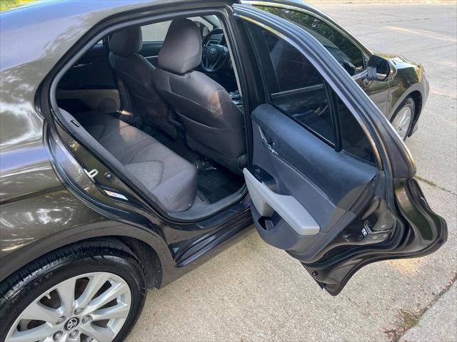 Photo of 2018 Brown Stone Toyota Camry