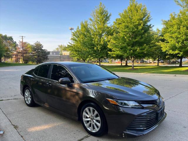 Photo of 2018 Brown Stone Toyota Camry