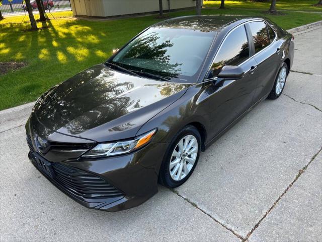 Photo of 2018 Brown Stone Toyota Camry