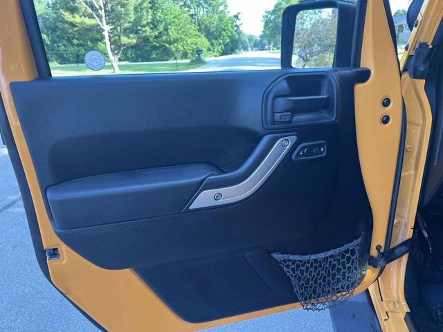 Photo of 2012 Dozer Clearcoat Jeep Wrangler Unlimited