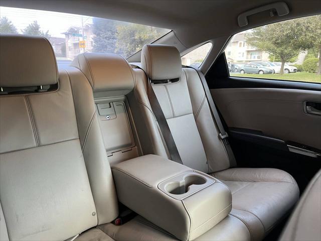 Photo of 2014 Blizzard Pearl Toyota Avalon