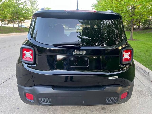 Photo of 2017 Black Jeep Renegade