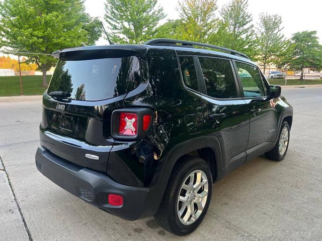 Photo of 2017 Black Jeep Renegade