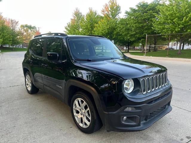 Photo of 2017 Black Jeep Renegade