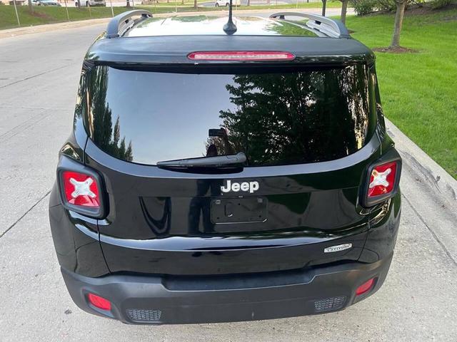 Photo of 2017 Black Jeep Renegade