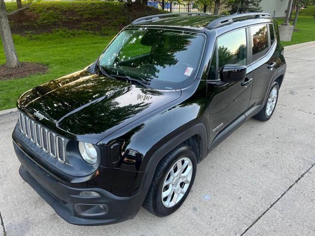Photo of 2017 Black Jeep Renegade