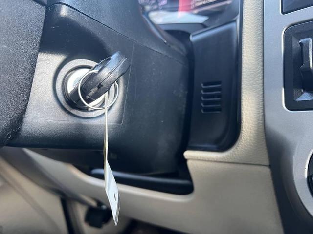 Photo of 2017 Blue Jeans Ford Expedition EL