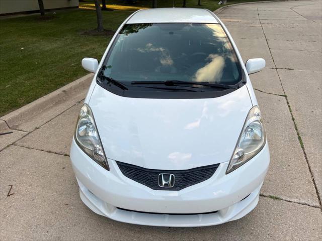 Photo of 2010 Taffeta White Honda Fit
