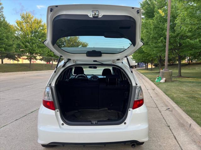 Photo of 2010 Taffeta White Honda Fit