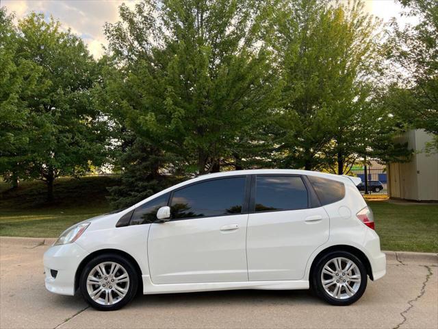 Photo of 2010 Taffeta White Honda Fit