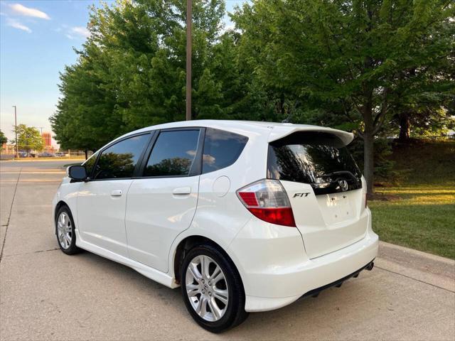 Photo of 2010 Taffeta White Honda Fit