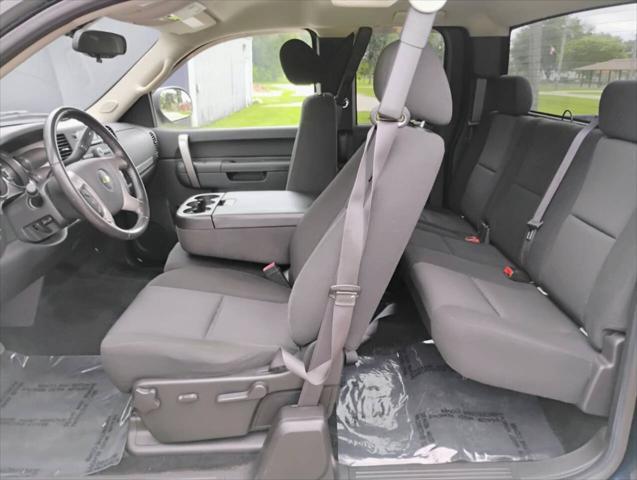 Photo of 2011 Imperial Blue Metallic Chevrolet Silverado 1500