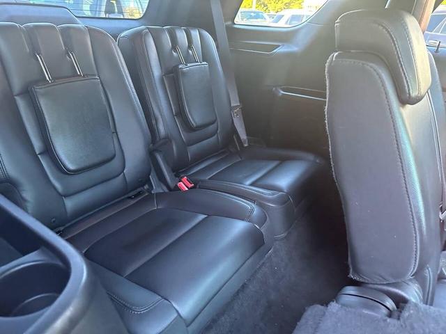 Photo of 2014 Red Ford Explorer