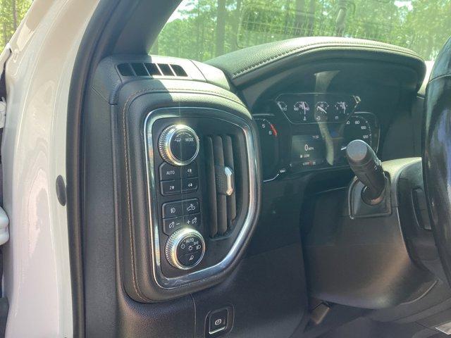 Photo of 2022 Summit White GMC Sierra 2500