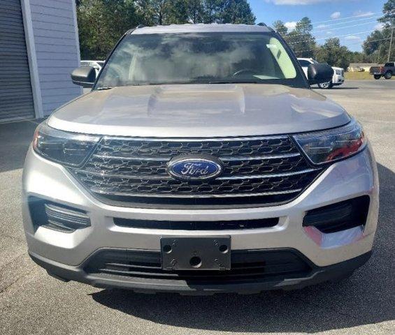 Photo of 2022 Iconic Silver Metallic Ford Explorer