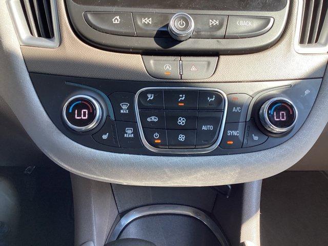 Photo of 2024 Summit White Chevrolet Malibu