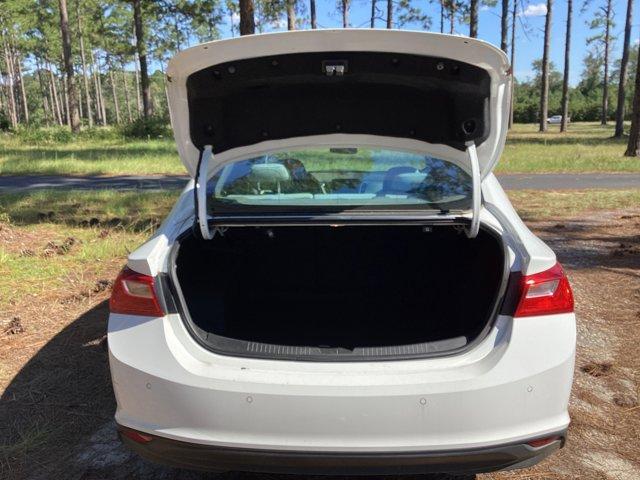 Photo of 2024 Summit White Chevrolet Malibu
