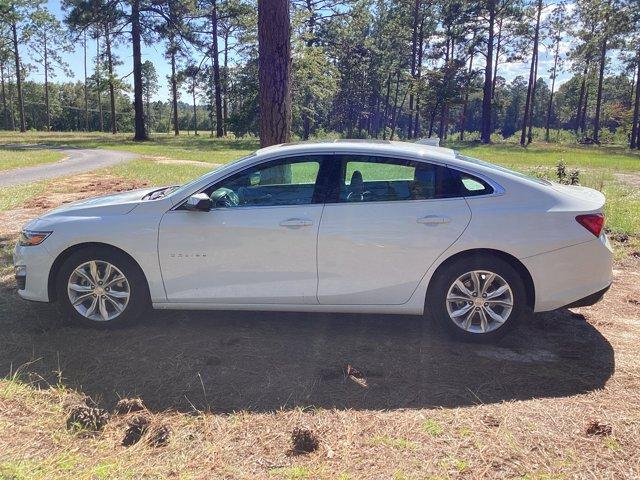 Photo of 2024 Summit White Chevrolet Malibu