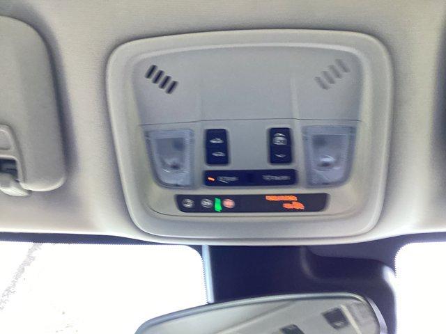 Photo of 2024 Summit White Chevrolet Malibu