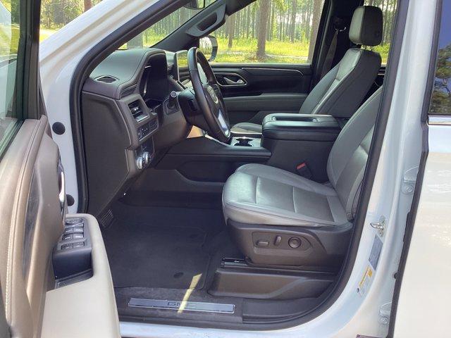 Photo of 2023 Summit White GMC Yukon