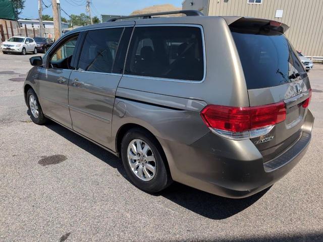 Photo of 2008 Gold Honda Odyssey