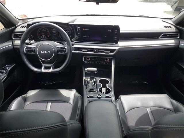 Photo of 2022 Wolf Gray Kia K5