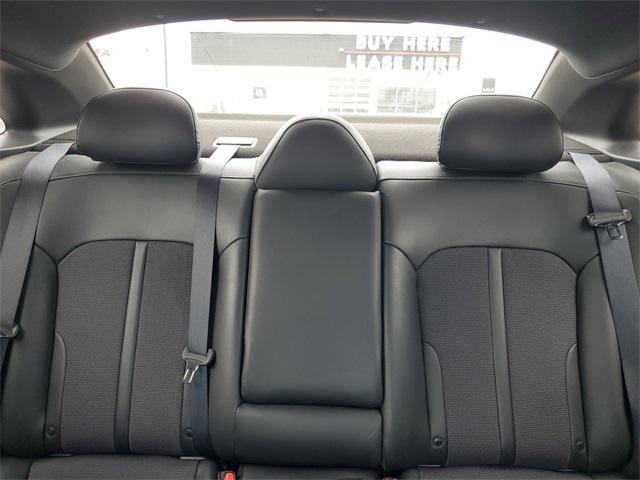Photo of 2022 Wolf Gray Kia K5