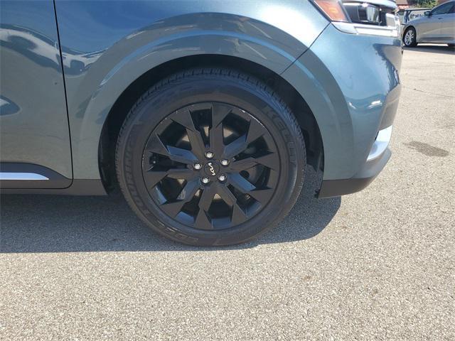 Photo of 2022 Astra Blue Kia Carnival