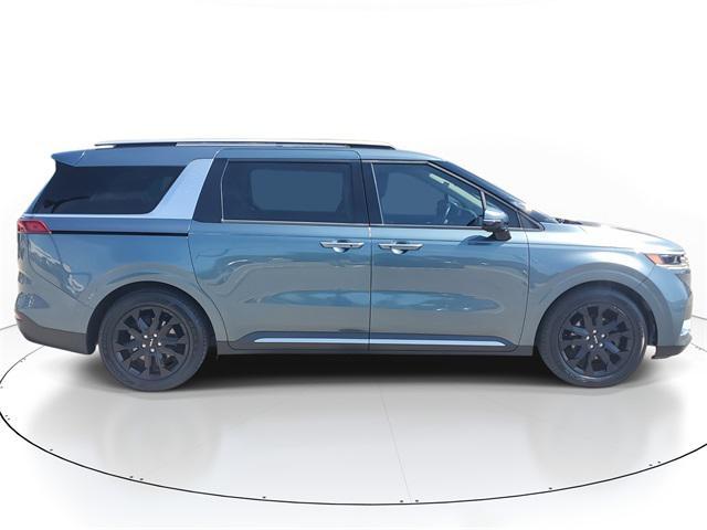 Photo of 2022 Astra Blue Kia Carnival