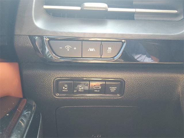 Photo of 2022 Astra Blue Kia Carnival