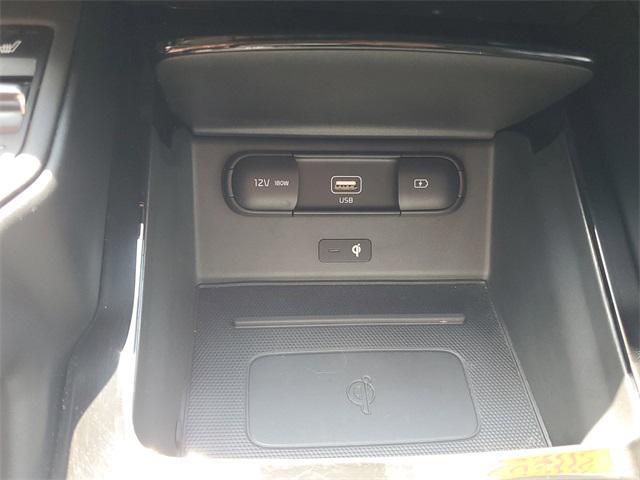 Photo of 2021 Everlasting Silver Kia Telluride