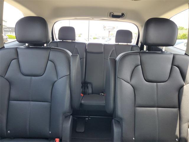Photo of 2021 Everlasting Silver Kia Telluride