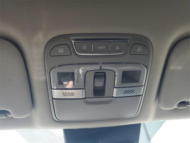 Photo of 2021 Everlasting Silver Kia Telluride