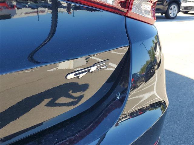 Photo of 2022 Ebony Black Kia K5