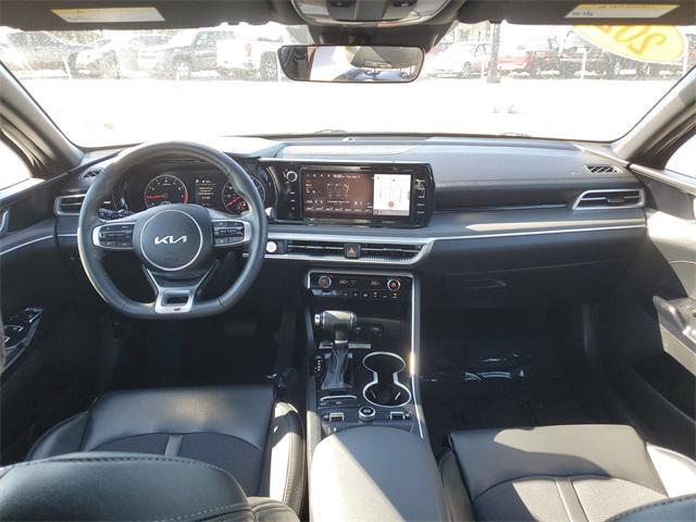 Photo of 2022 Ebony Black Kia K5