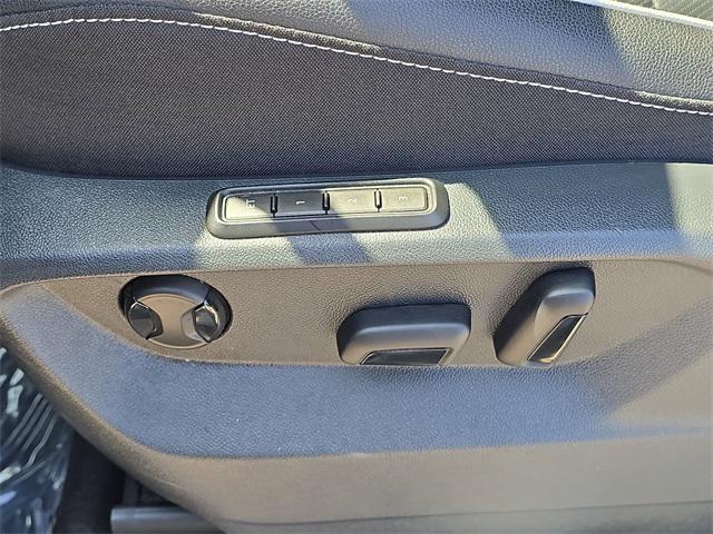 Photo of 2023 Deep Black Volkswagen Tiguan