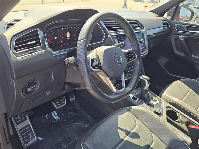 Photo of 2023 Deep Black Volkswagen Tiguan