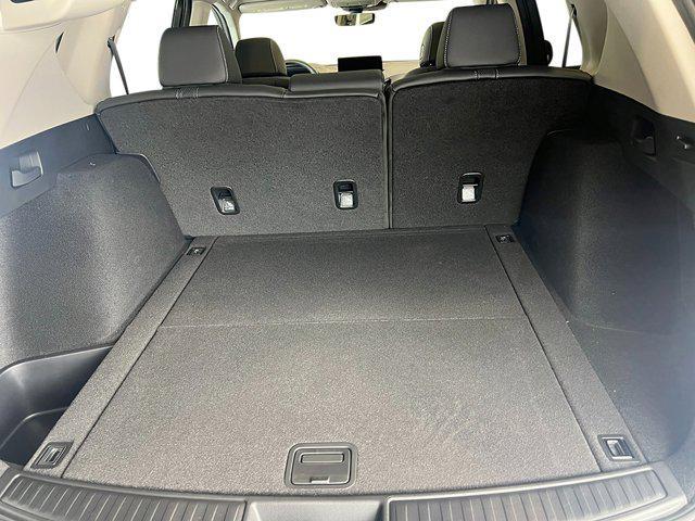 Photo of 2025 Platinum White Pearl Acura RDX
