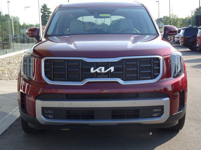 Photo of 2023 Dawning Red Kia Telluride
