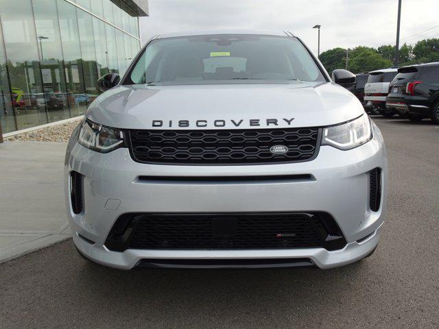 Photo of 2023 Hakuba Silver Metallic Land Rover Discovery Sport