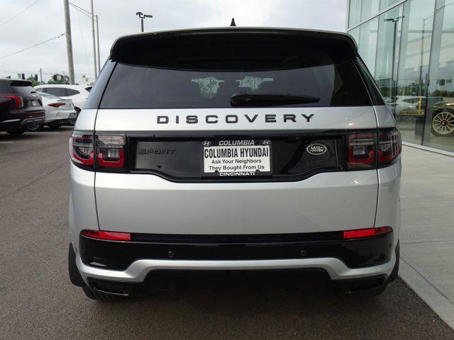 Photo of 2023 Hakuba Silver Metallic Land Rover Discovery Sport