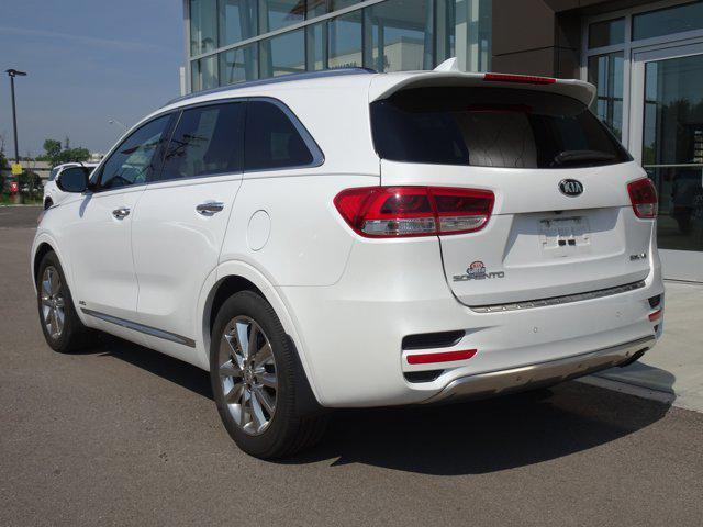Photo of 2018 Snow White Pearl Kia Sorento