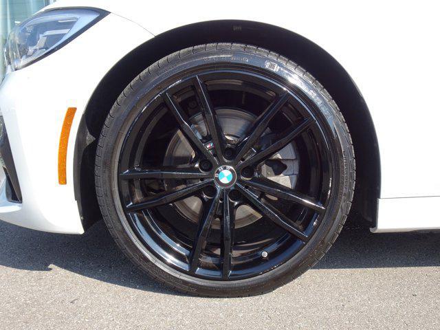 Photo of 2020 Alpine White BMW 330