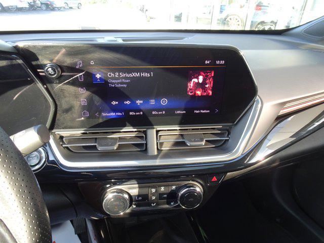 Photo of 2024 Summit White Chevrolet Trax